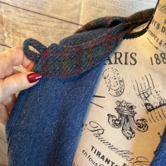 Peter James Wool Mohair Cape with Attached Scarf Blue O/S - Picture 10 of 11